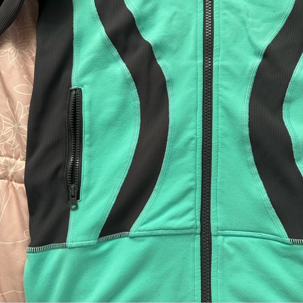 LULULEMON Jacket - Picture 3 of 11